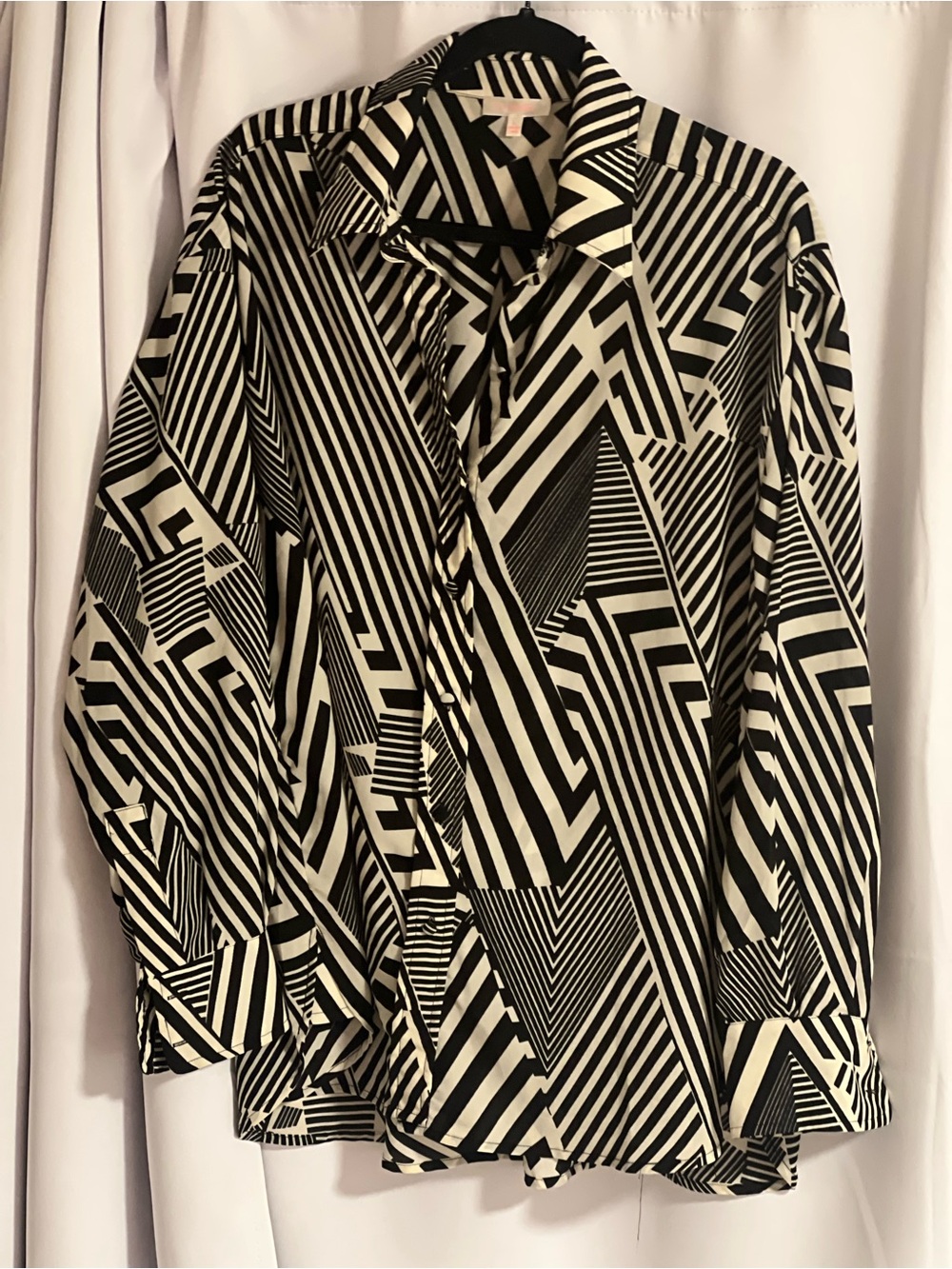 Black & White Geometric Print Long-Sleeve Short Set